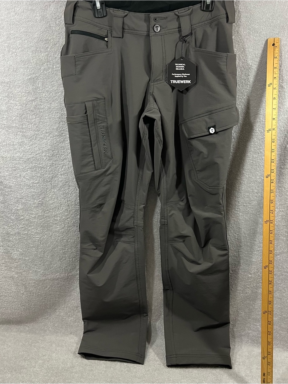 Truewerk T2 Werk Pants Womens Size 8 Pants Gray Cargo Utility Outdoor Stretch